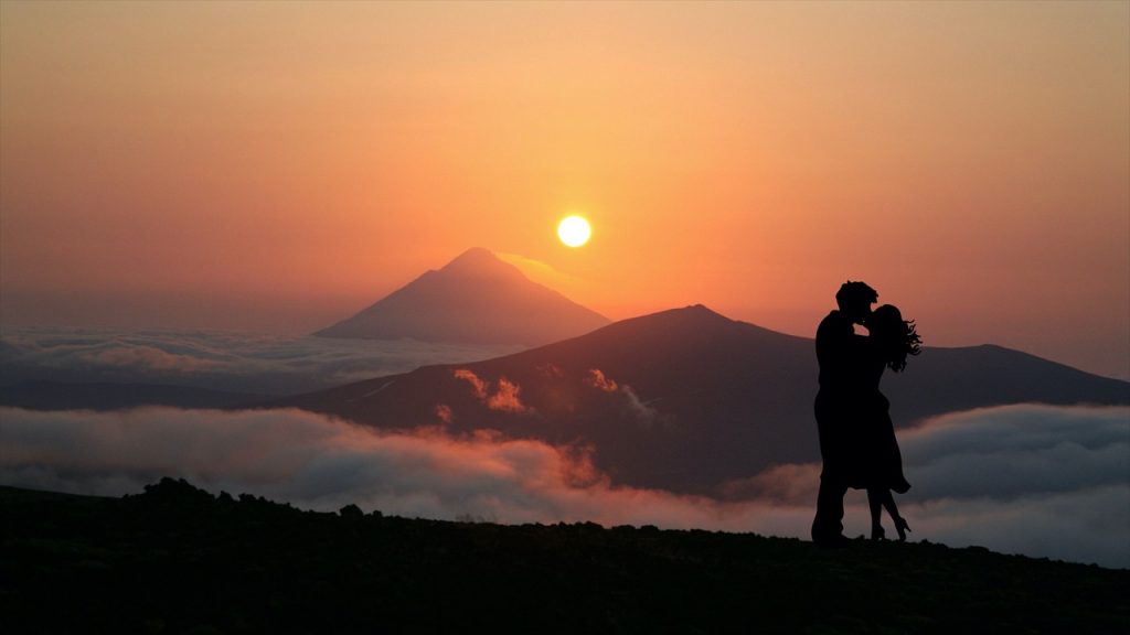 love, volcano, travel-5401547.jpg